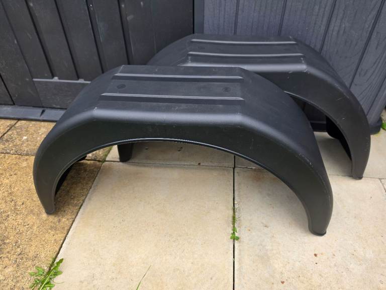 Trailer wheel arches 