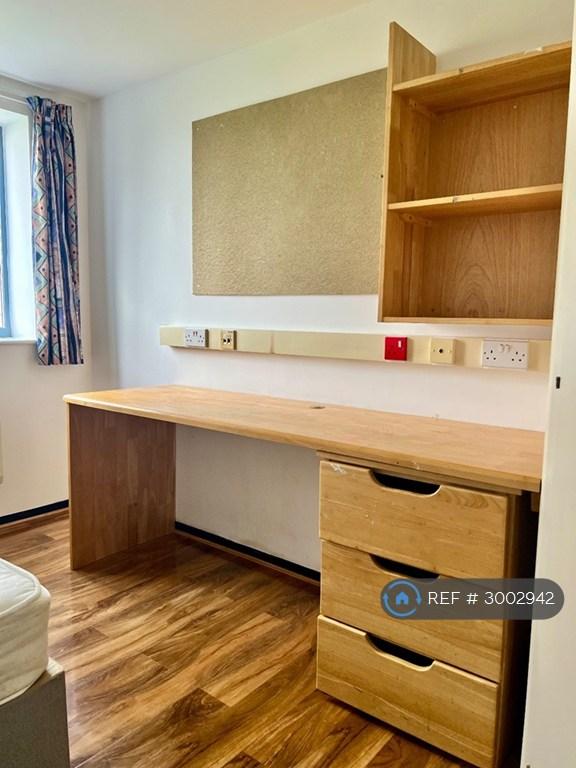 1 bedroom in Battalion Hall, London, SE18 (#3002942)