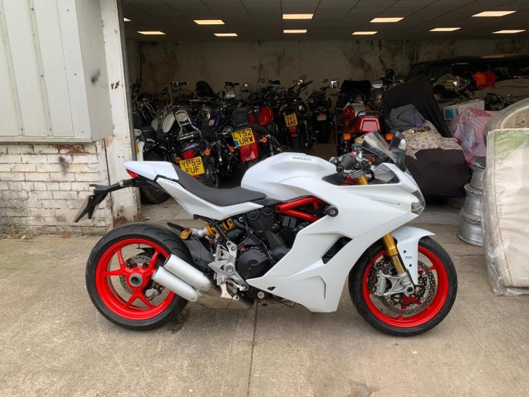 2018 Ducati 937 Supersport S (TOP SPEC S MODEL) WITH FULL OHLINS ETC (STUNNING)