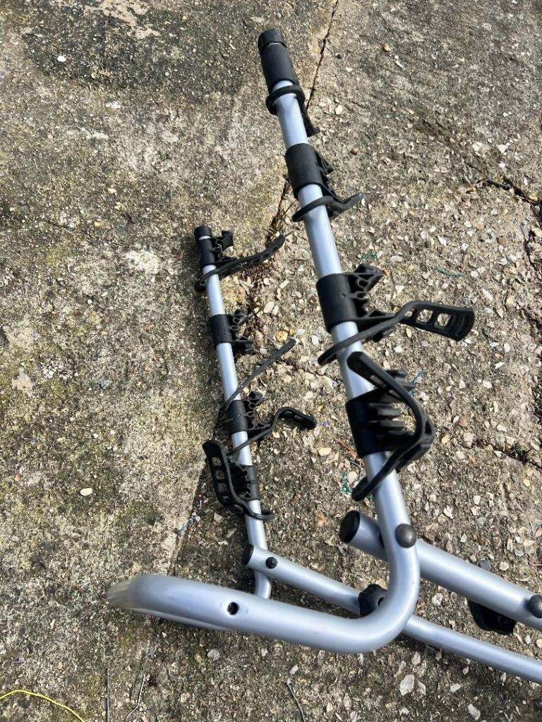 Thule bike carrier for tow hitch 