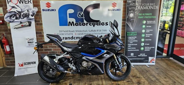 QJ Motor Learner Legal Sports Bike 2 Year Warranty