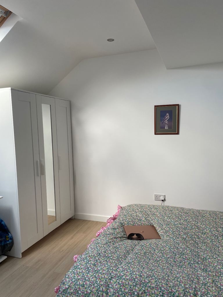 1 FURNISHED DOUBLE ROOM IN WHALLEY RANGE 2 ROOM FLAT