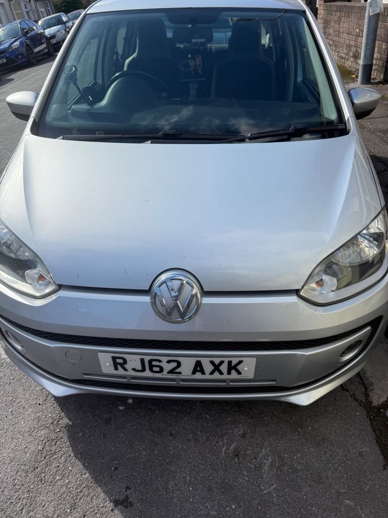 Volkswagen, UP, Hatchback, 2012, Manual, 999 (cc), 5 doors