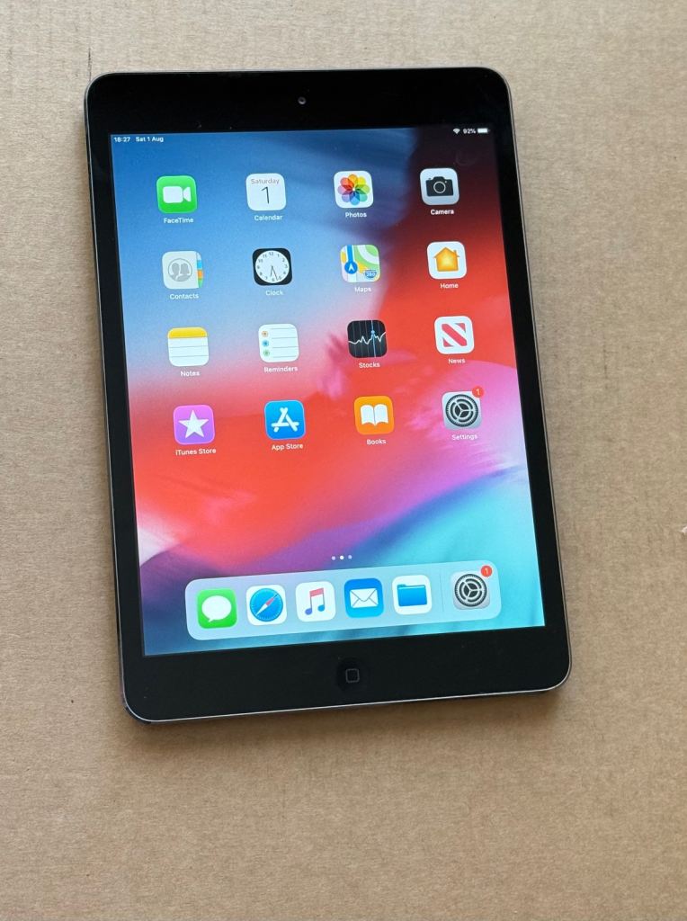 iPad mini 2 16GB WiFi iOS 12 
