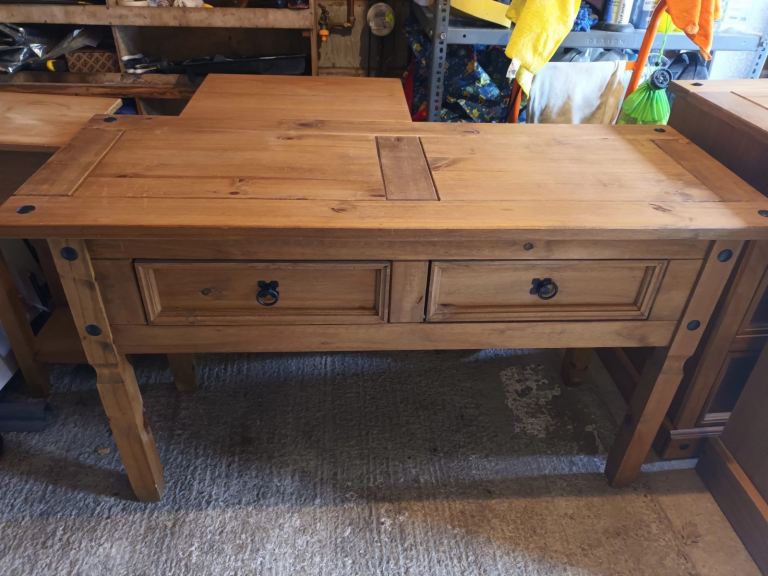 Console table