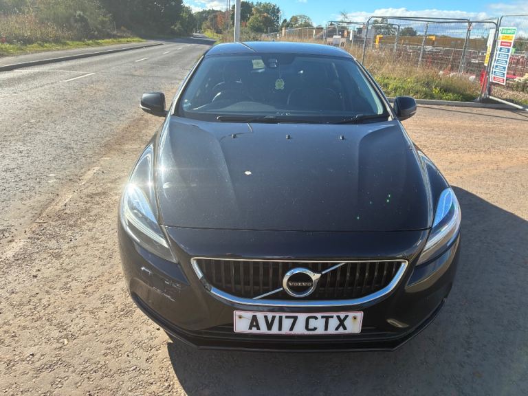 Volvo V40 T2 Hatchback 2017, Full Service History, Mot September 27, Very Good Condition