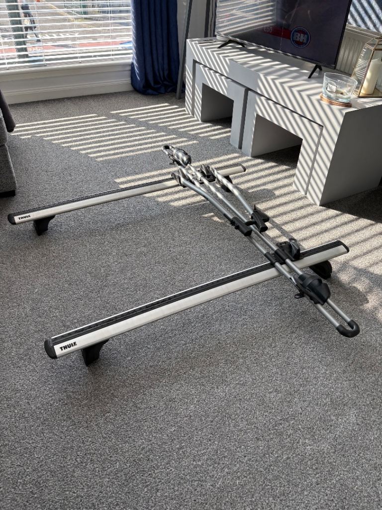 Thule WingBar Evo Roof Rack / Bike Carrier