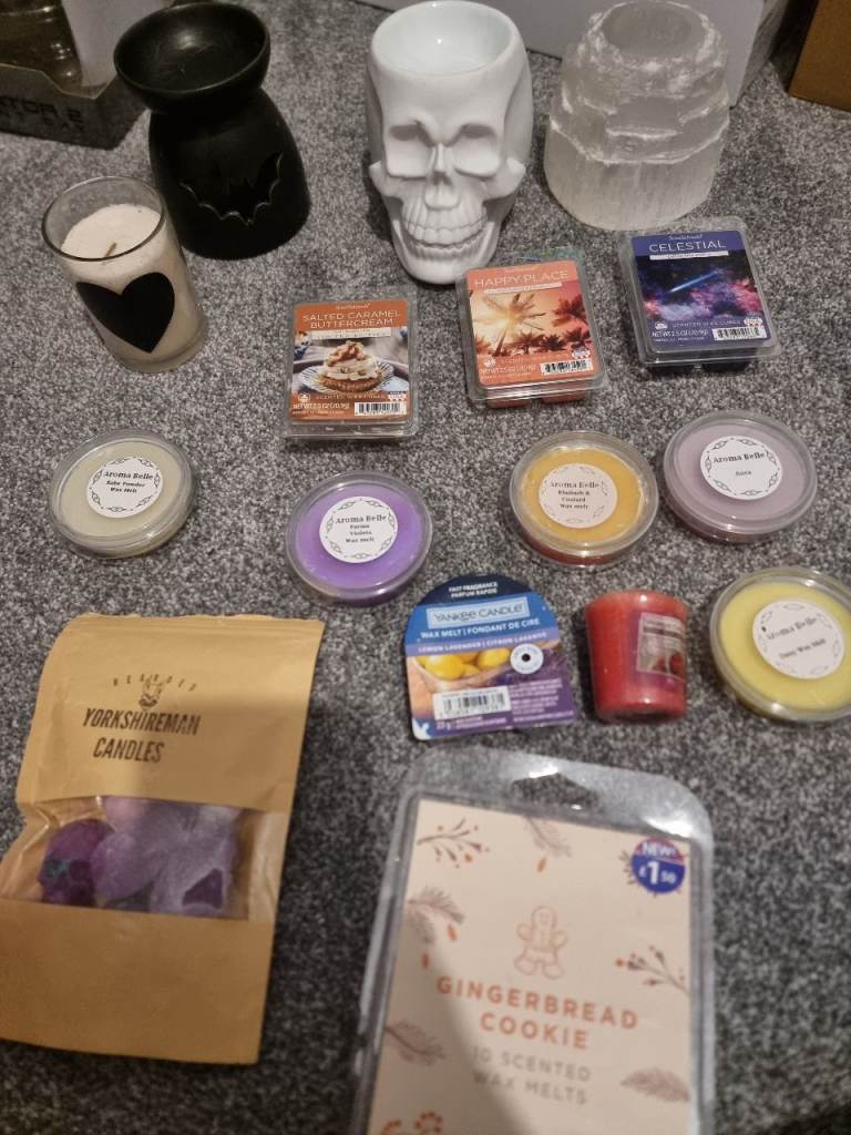 Collection of candles and wax melts and holders 