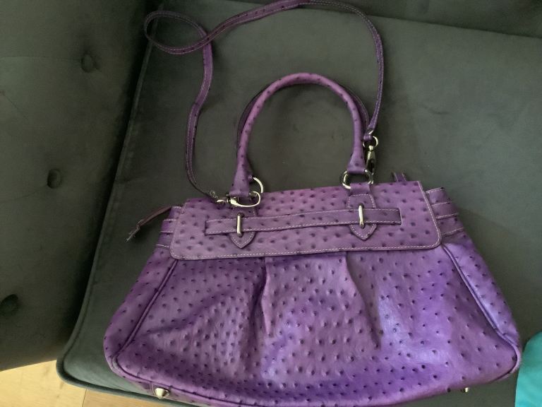 Made in Italy Handbag. Crossbody and real leather.