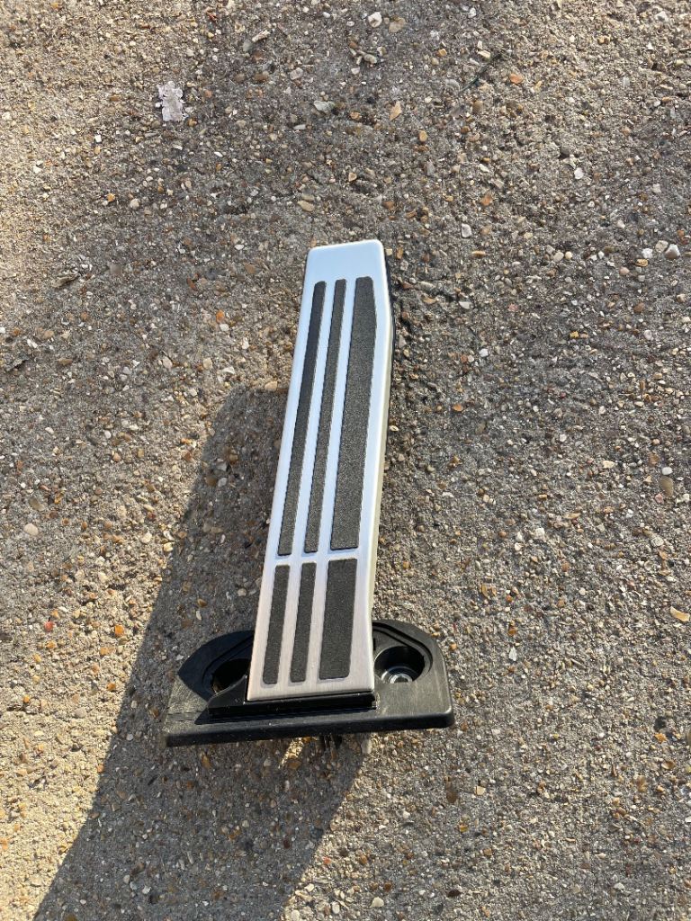 LEXUS ES300H  F-SPORT ACCELERATOR THROTTLE GAS PEDAL FOOTING PLASTIC TRIM 2021