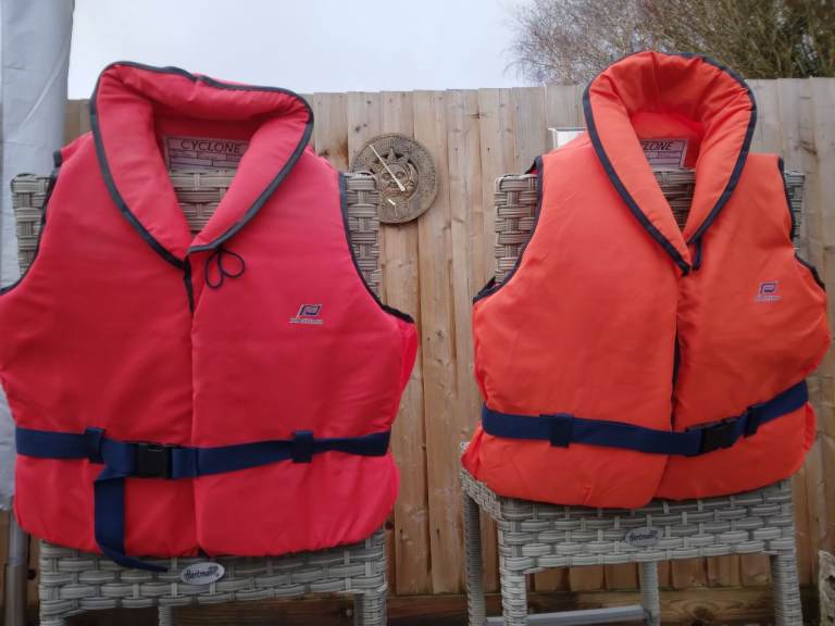 2 brand new buoyancy aids brand new in packaging  only £20 the pair 