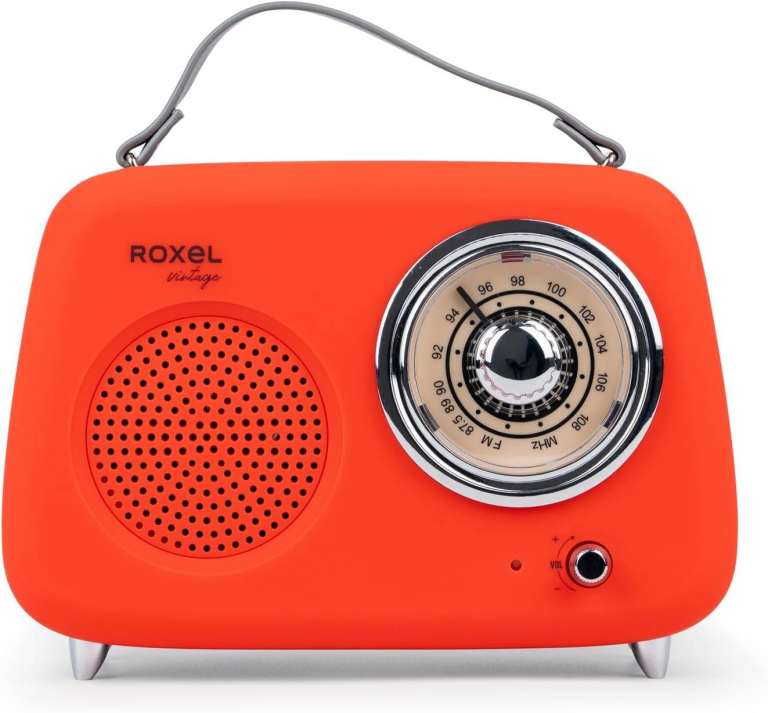 F R E E = VINTAGE STYLE RADIO.  AM AND FM BANDS 