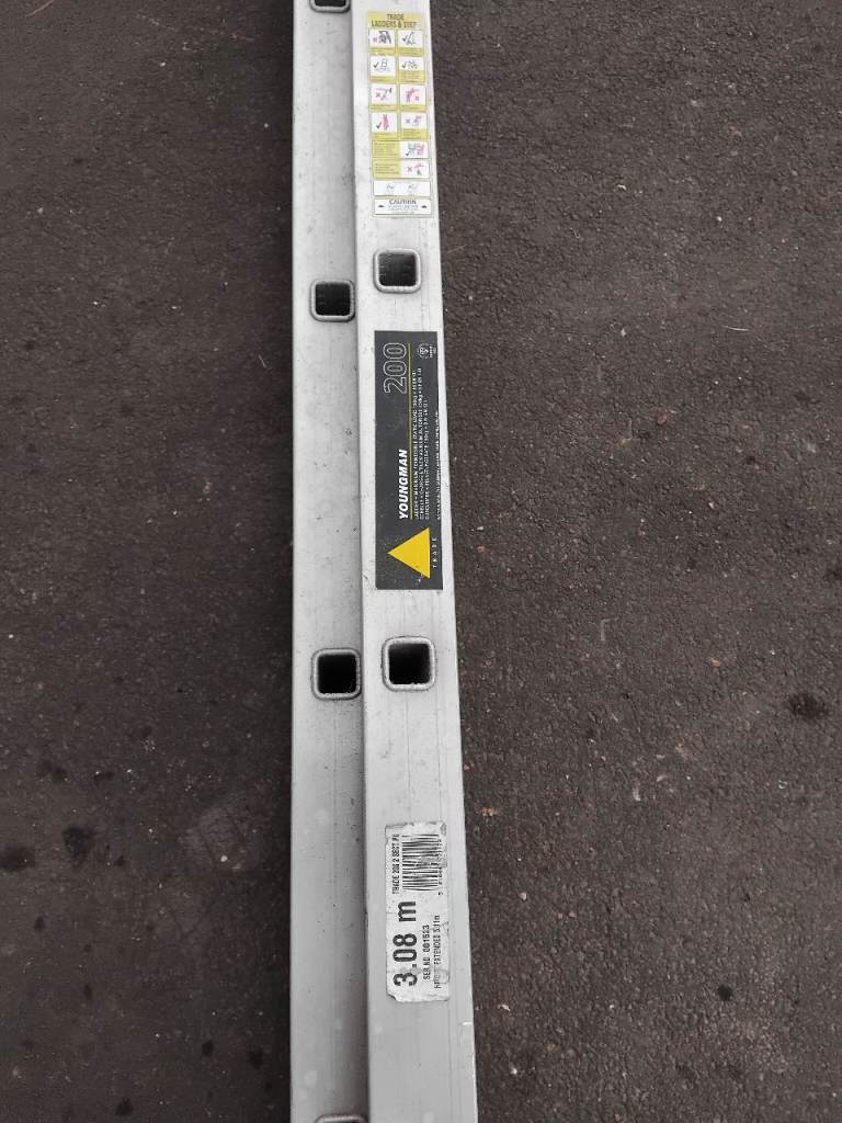 LADDERS YOUNGMAN 200
