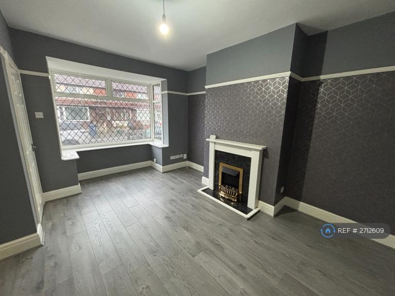 2 bedroom house in Ryden Avenue, Leyland, PR25 (2 bed) (#2712609)