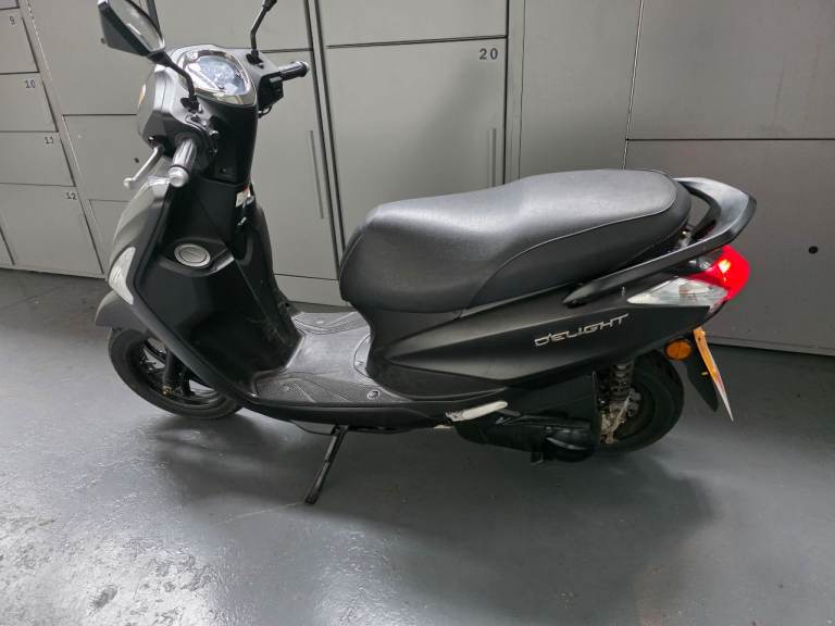 Yamaha D'ELIGHT 125 – 2019 – Only 5,400 Miles –  2 keys - Paperwork from new