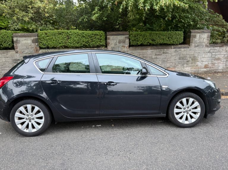 Vauxhall Astra 1.4 Active (unlike Vauxhall Corsa and Ford Focus)