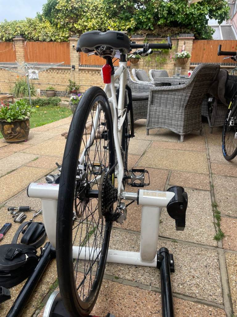 Chris Boardman unisex Hybrid Bikes with Indoor Trainer – Good Condition