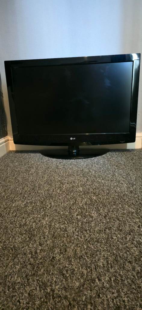 LG Flat Screen TV - Good Condition