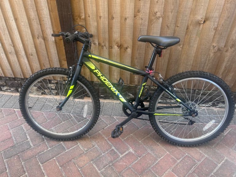 Boys phoenix black yellow mountain bike 24” 7 gears 