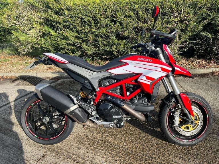 2017 17 DUCATI HYPERMOTARD 939 RED WHITE SUPERMOTO MOTARD 7k MILES HISTORY