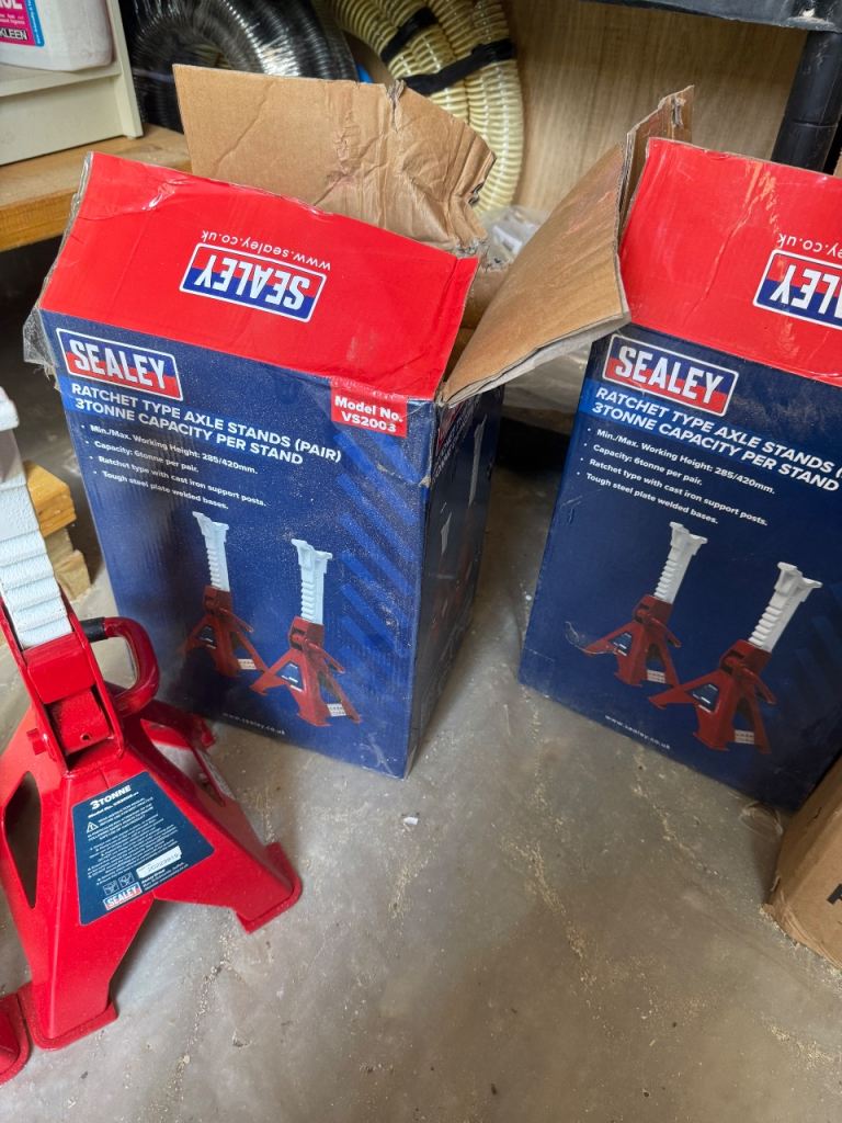 Sealey Axle Stands 3 Tonne (each!) Capacity Ratchet Type Steel Base Cast Head ** Sealey_VS2003 **