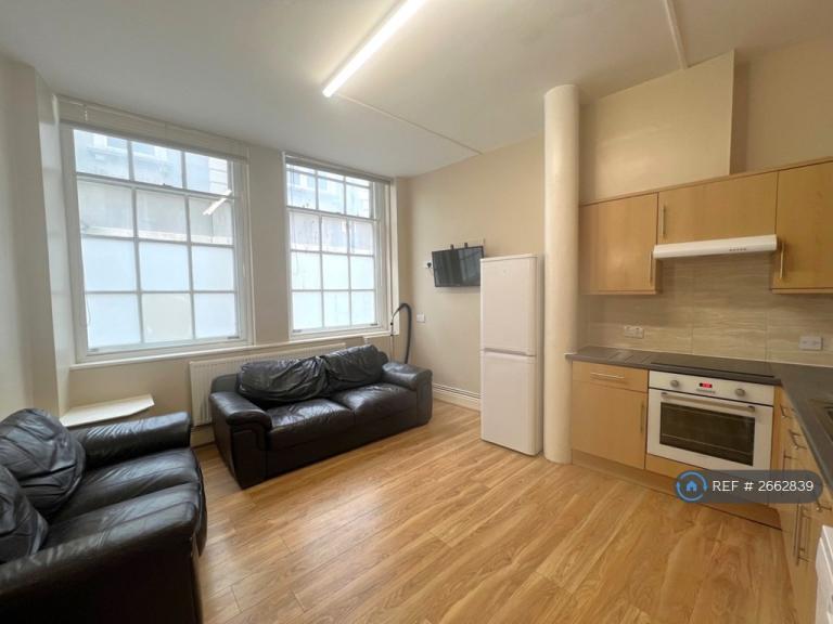 5 bedroom flat in St. Nicholas Street, Bristol, BS1 (5 bed) (#2662839)