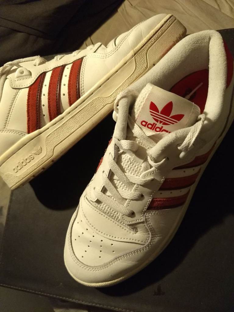Adidas trainers size 8. red stripe classics