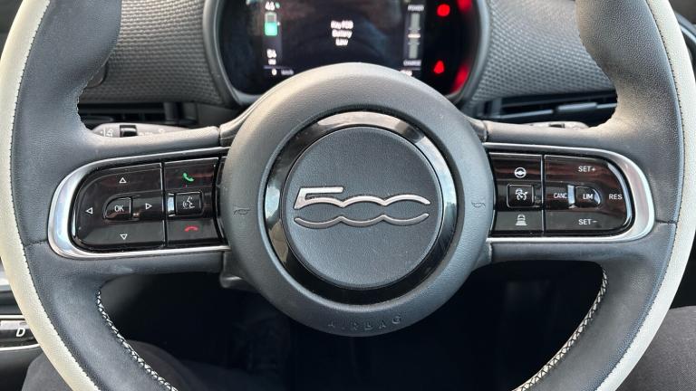 2022 Fiat 500 87kW La Prima 42kWh 3dr Auto Electric Hatchback Hatchback Electric Automatic