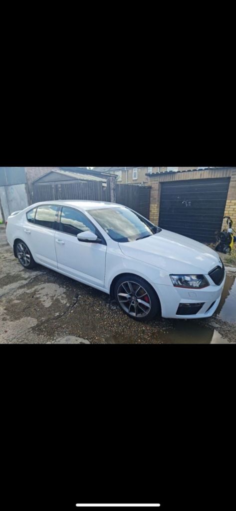 Skoda, OCTAVIA, Hatchback, 2015, Semi-Auto, 1984 (cc), 5 doors