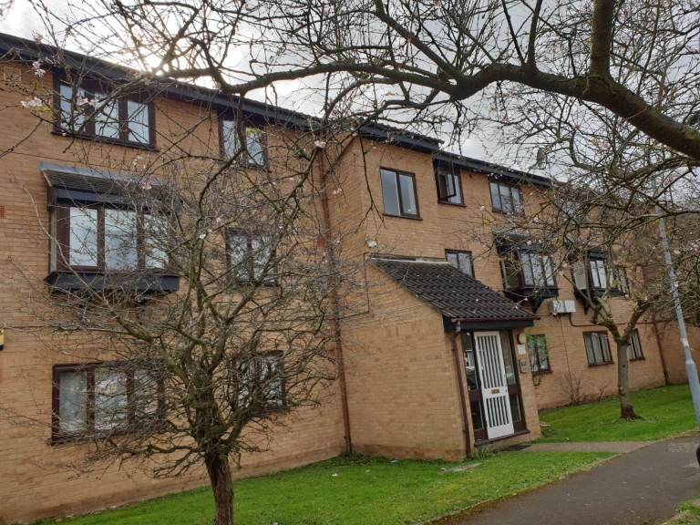 Spacious one bedroom flat in Chadwell Heath (RM6 4PN)