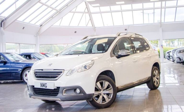 2016 Peugeot 2008 1.2 PureTech Allure SUV 5dr Petrol Manual Euro 6 (82 ps) HATCHBACK Petrol Manual