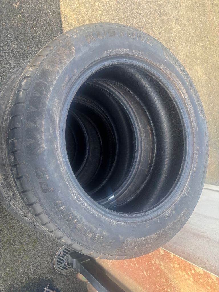 4x 235/60/18 jeep tyres