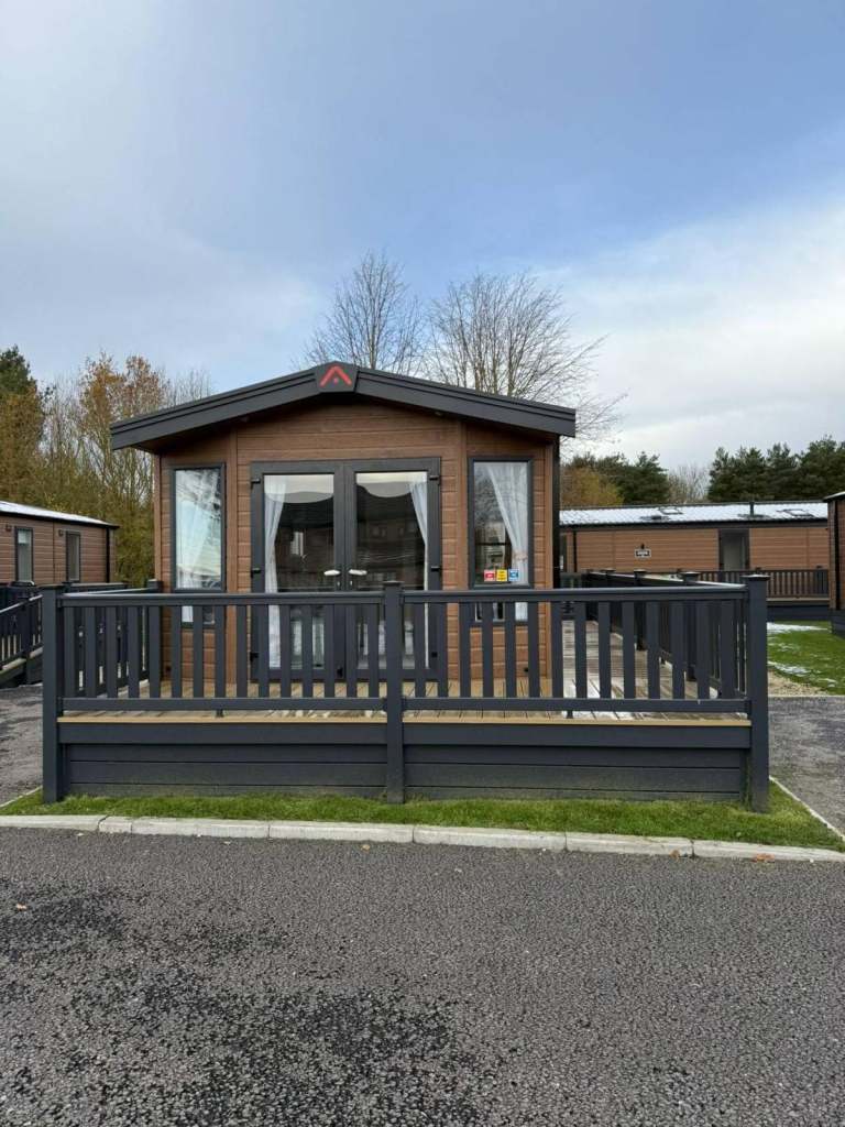 Atlas Chorus in North Lincolnshire  - Lodge / Caravan 