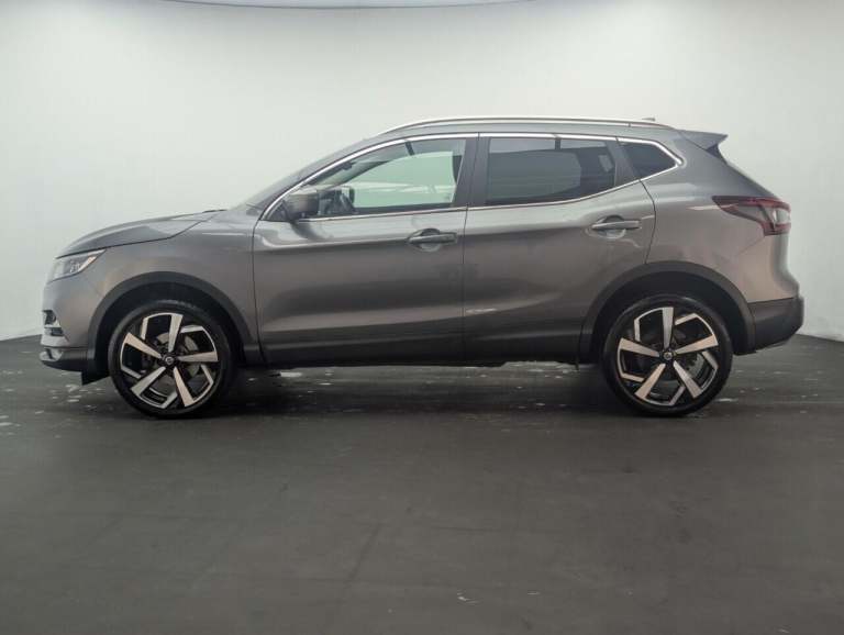 2021 Nissan Qashqai 1.3 DIG-T N-Motion SUV 5dr Petrol Manual Euro 6 (s/s) (140 ps) HILL START A H...
