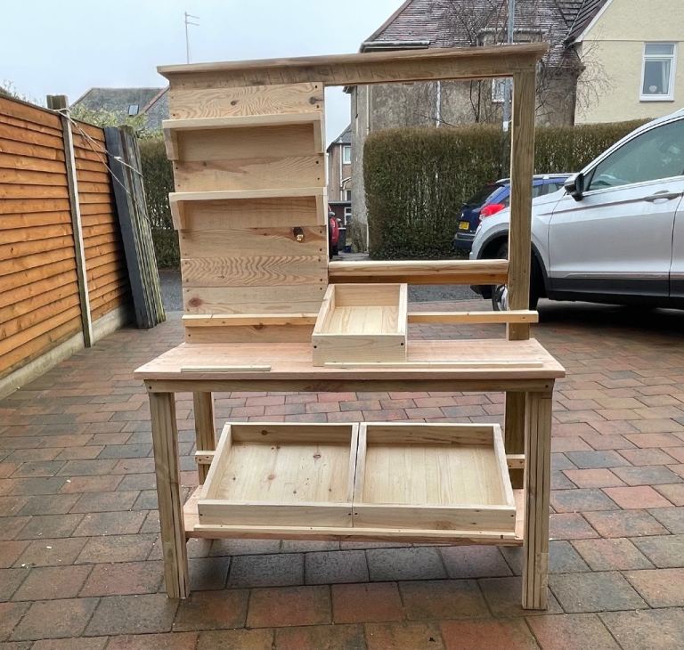 Children’s Handmade Wooden Toy Play Market Stall/Shop with shelves 