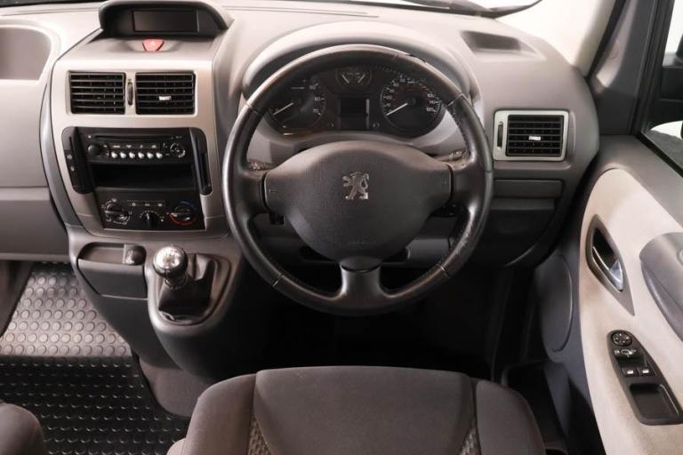 2009(09) Peugeot Expert 2.0 HDi Tepee Leisure 4 Seat Wheelchair Accessible WAV