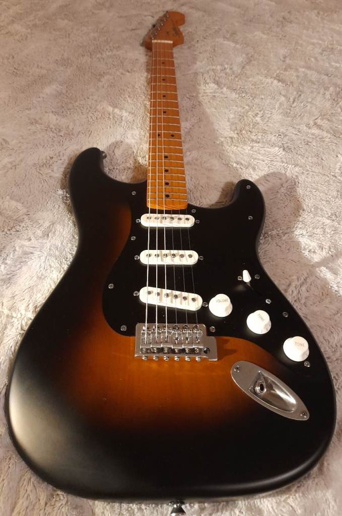 Fender Squier 40th Anniversary Stratocaster Vintage Satin Black