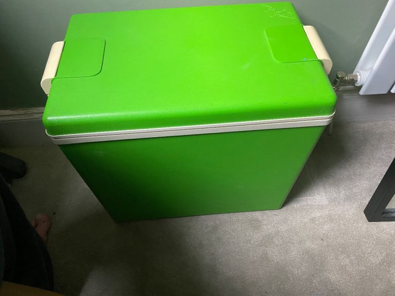 Retro cooler  box 