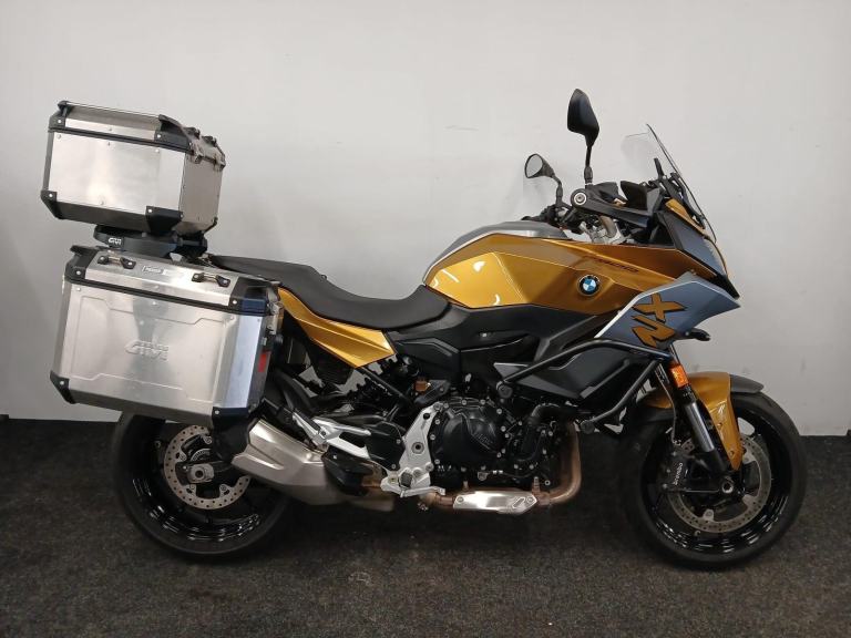 BMW F900XR TE ** LOW MILEAGE - QUICKSHIFTER - 12 MONTH MOT **