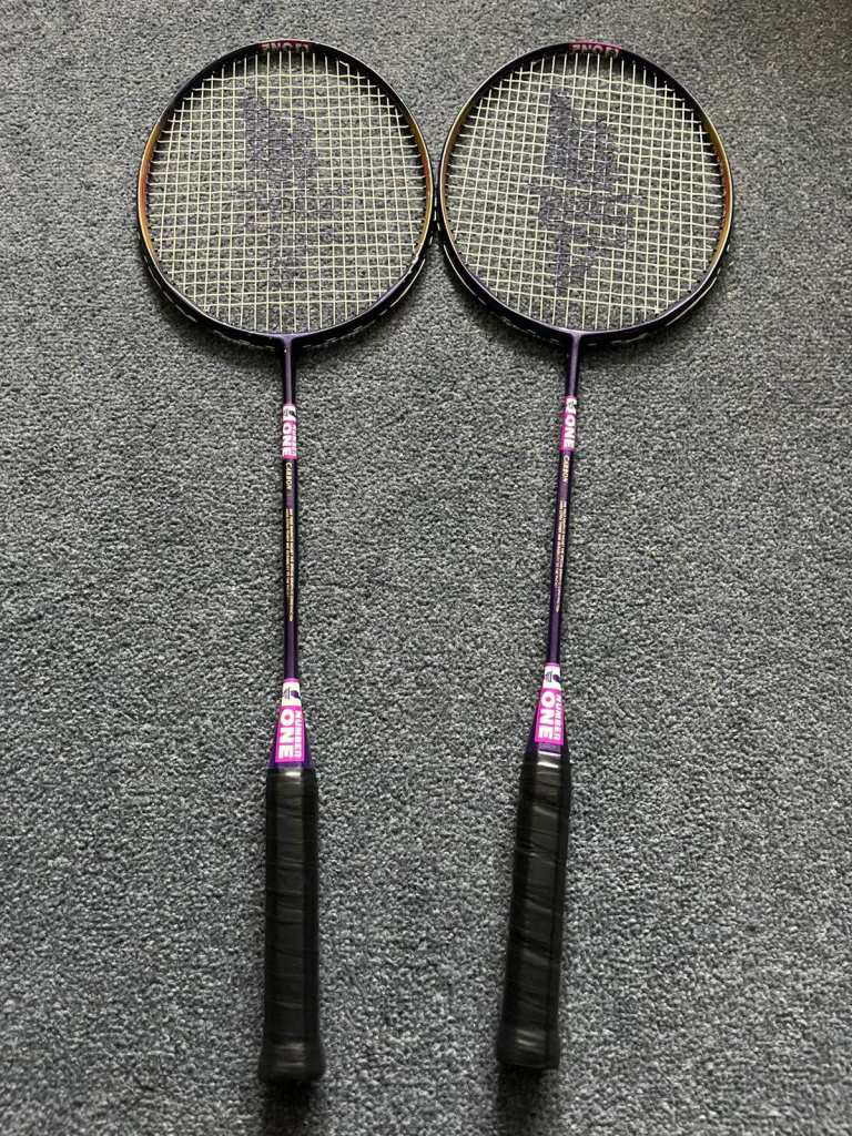 Number One Carbon 900 Badminton Rackets Set