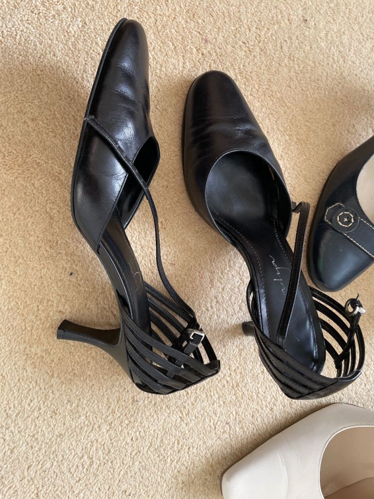 Maria Lya Brazilian black leather shoes with lattice back, size 6