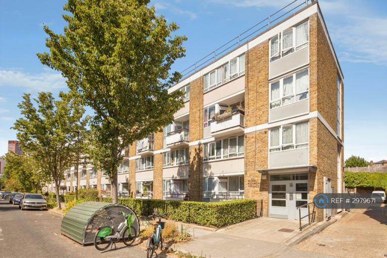3 bedroom flat in Richborne Terrace, London, SW8 (3 bed) (#2979671)