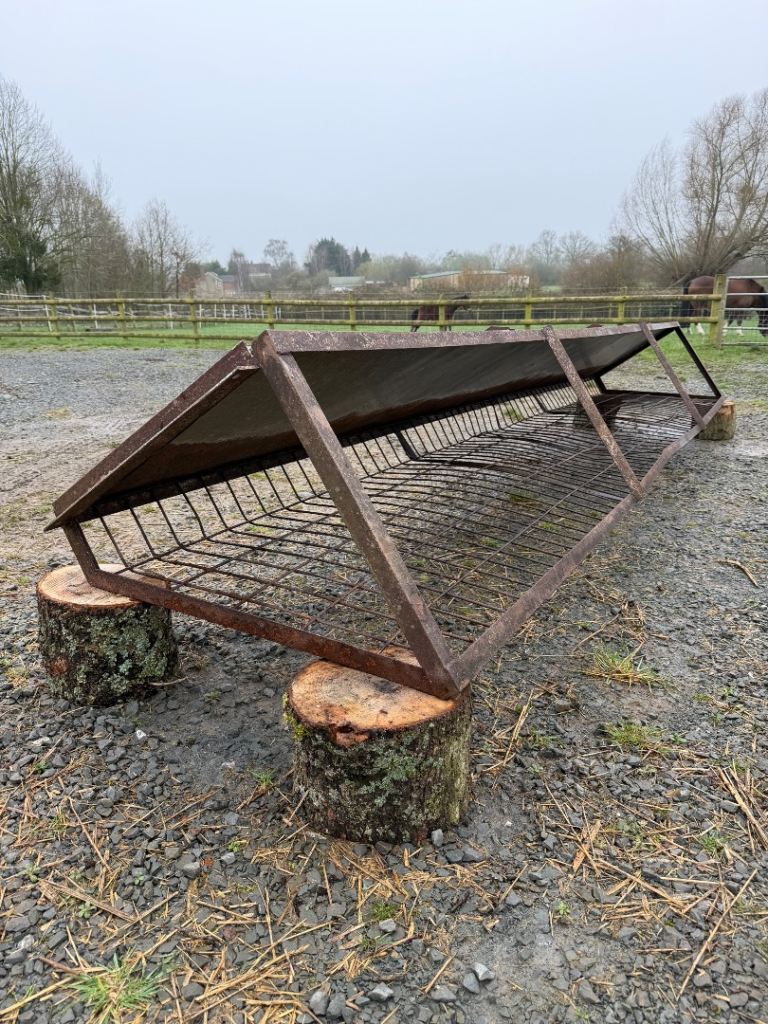 Large Hay Manger Feeder for Sheep, Pigs, or Cattle 