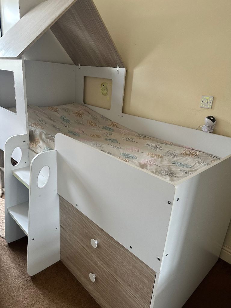 Kids single storage bed 