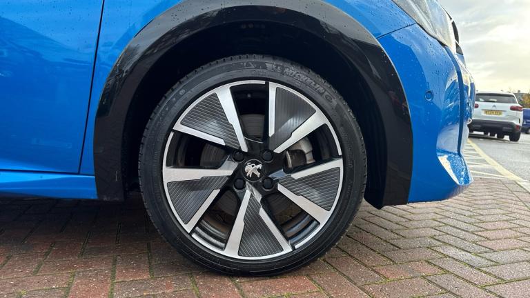 2022 Peugeot 208 50kWh GT Hatchback 5dr Electric Auto (7kW Charger) (136 ps) Hatchback Electric A...