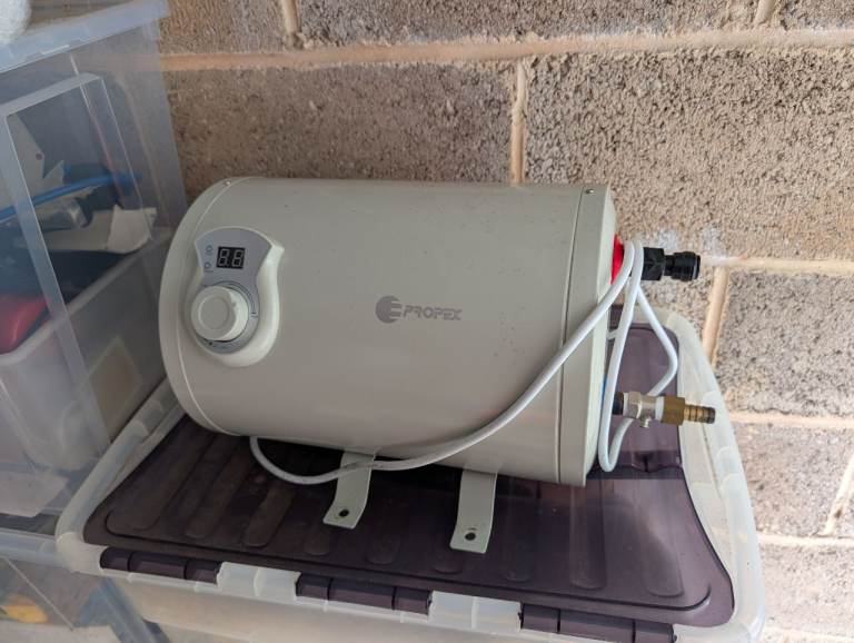 Propex 800w water heater 