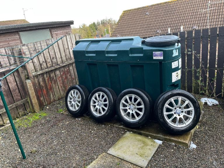 Genuine 16” Mercedes alloys
