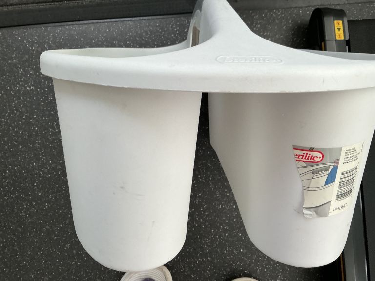 Sterilite Caddy