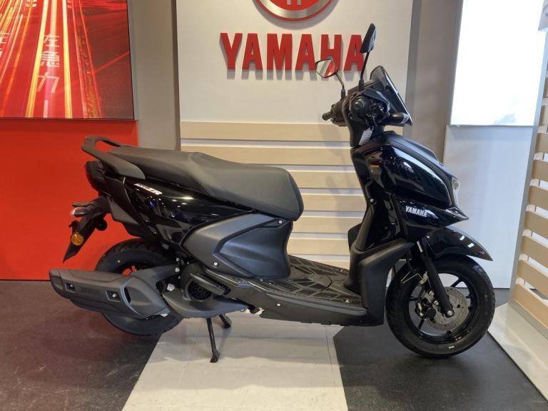 YAMAHA RAYZR 125 2025 - FRESH STOCK JUST ARRIVED 