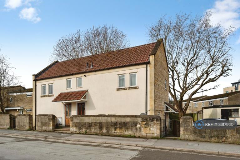 1 bedroom flat in Brook Road, Bath, BA2 (1 bed) (#2817980)